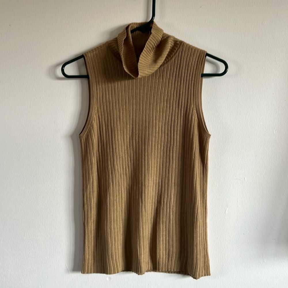 LAST CHANCE ✨ Liz Claiborne vintage silk blend sleeveless knit turtleneck